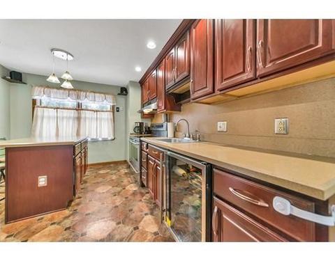 186 Jeffrey Rd, Springfield, MA 01119 photo 2