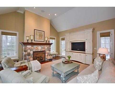 18 Prides Cir, Andover, MA 01810 photo 8