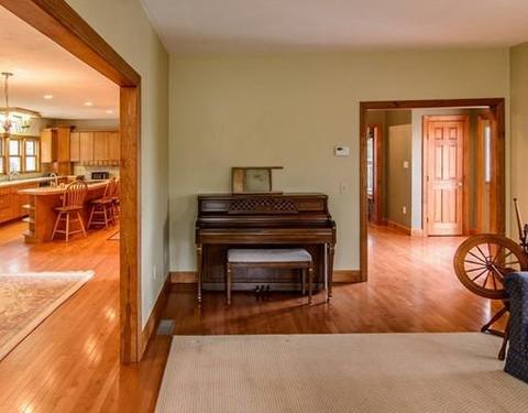 50 Orchard St, Upton, MA 01568 photo 8