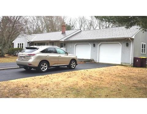 46 Pershing Ave, Acushnet, MA 02743 photo 2