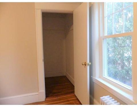 15 Wright St, Lowell, MA 01854 photo 9