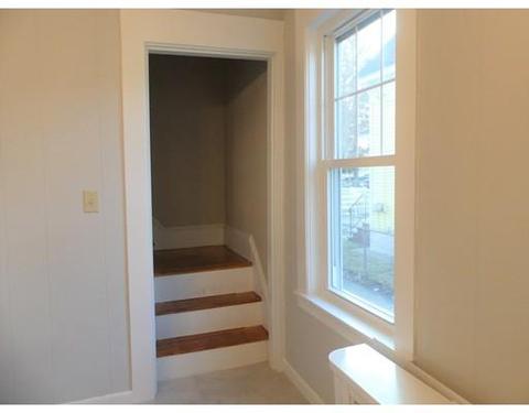 15 Wright St, Lowell, MA 01854 photo 10