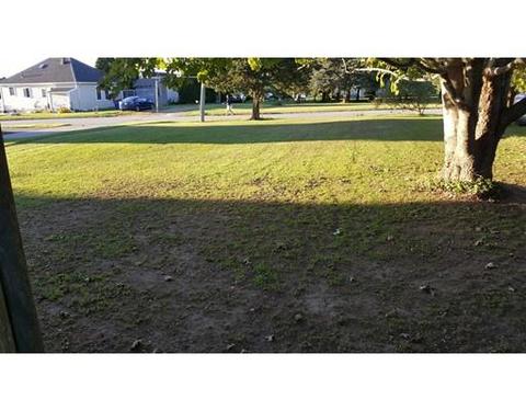 12 Gilbert St, Fairhaven, MA 02719 photo 2