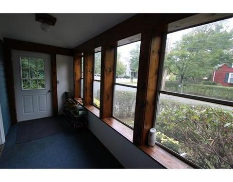 14 Spring St, Saugus, MA 01906 photo 3