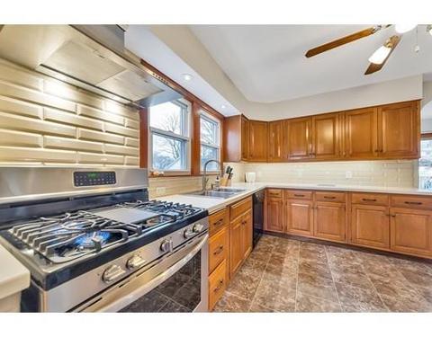 17 Hartford Ter, Springfield, MA 01118 photo 7