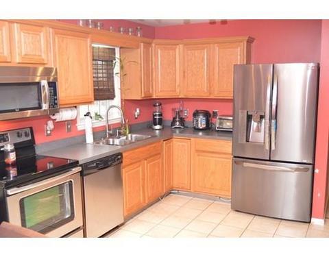10 Dyer St, Fall River, MA 02720 photo 4