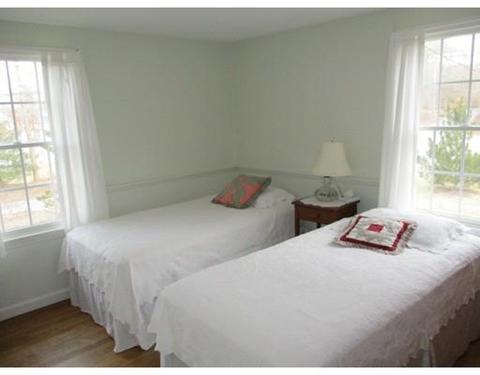 147 Braggs Ln, Barnstable, MA 02630 photo 13