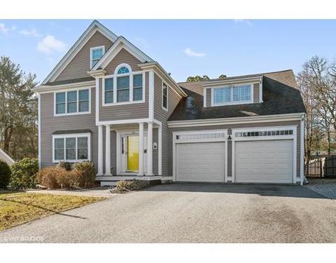 54 James Cir, Mashpee, MA 02649 photo 1