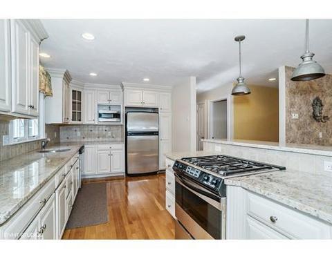 54 James Cir, Mashpee, MA 02649 photo 6