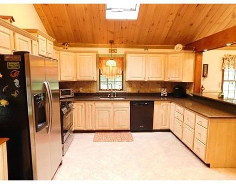 364 Thompson Rd, Webster, MA 01570 photo 5