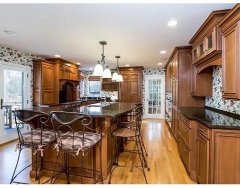 147 Hyacinth St, Fall River, MA 02720 photo 7
