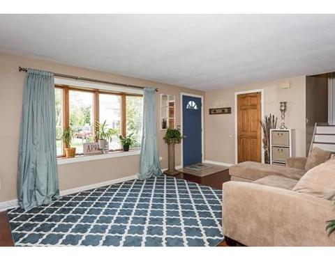 218 Ellendale Cir, Springfield, MA 01128 photo 4