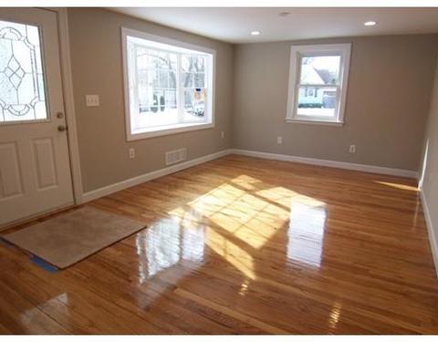 15 Macarthur Rd, Beverly, MA 01915 photo 5