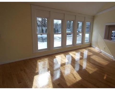15 Macarthur Rd, Beverly, MA 01915 photo 11