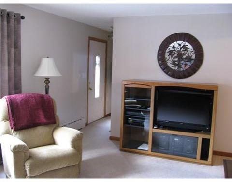 248 Mccarthy Ave, Chicopee, MA 01020 photo 9