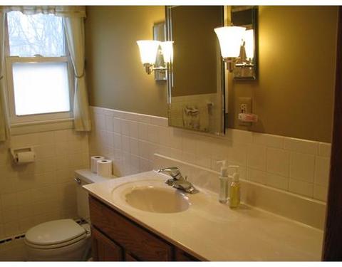 248 Mccarthy Ave, Chicopee, MA 01020 photo 12