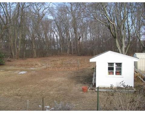 248 Mccarthy Ave, Chicopee, MA 01020 photo 23