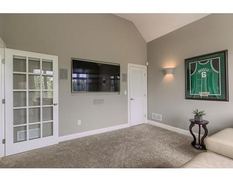 2 Pine Tree Dr, Methuen, MA 01844 photo 12
