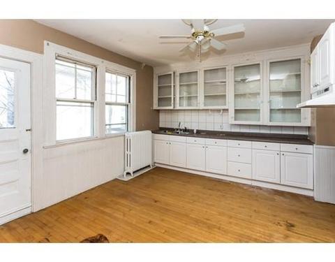 592 Broadway, Fall River, MA 02724 photo 15