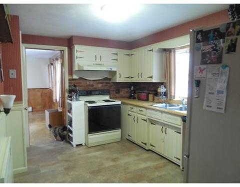 1917 Parker St, Springfield, MA 01128 photo 7
