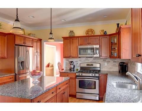 168 North St, Upton, MA 01568 photo 8