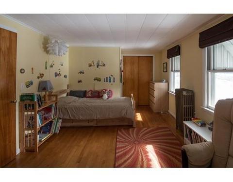 88 West St, Easthampton, MA 01027 photo 13