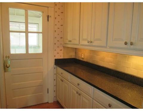 37 Coolidge Rd, Worcester, MA 01602 photo 12