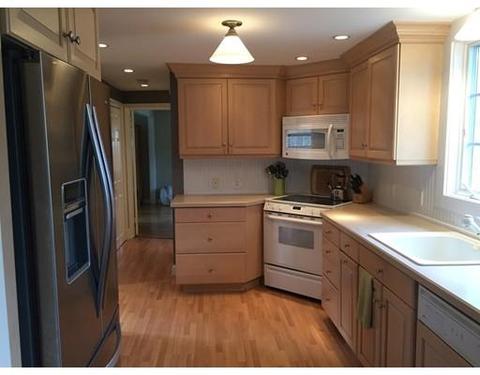 24 Spring St, Danvers, MA 01923 photo 6