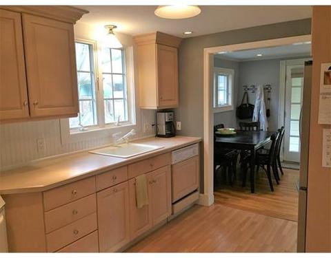 24 Spring St, Danvers, MA 01923 photo 5