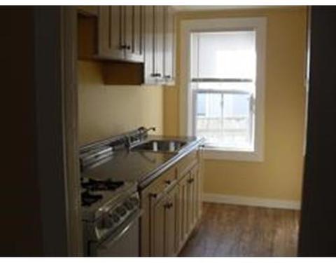 664 Walnut St, Fall River, MA 02720 photo 18