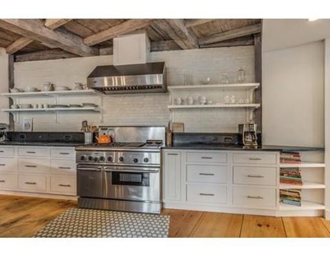 121 Washington St, Marblehead, MA 01945 photo 7
