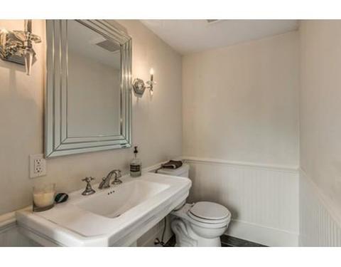 121 Washington St, Marblehead, MA 01945 photo 12