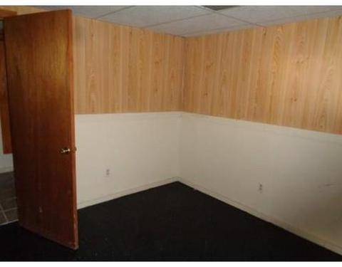 663 Bradley Rd, Springfield, MA 01109 photo 14