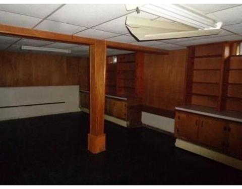 663 Bradley Rd, Springfield, MA 01109 photo 13