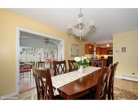 157 Oman St, Fall River, MA 02721 photo 8