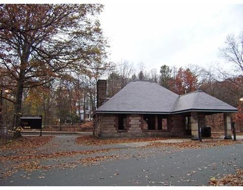 18 Putney Rd, Wellesley, MA 02481 photo 9
