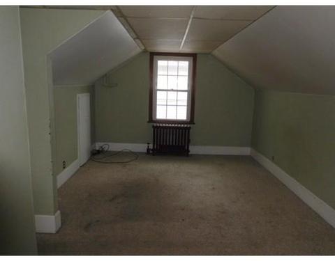 104 Catherine St, Chicopee, MA 01013 photo 11
