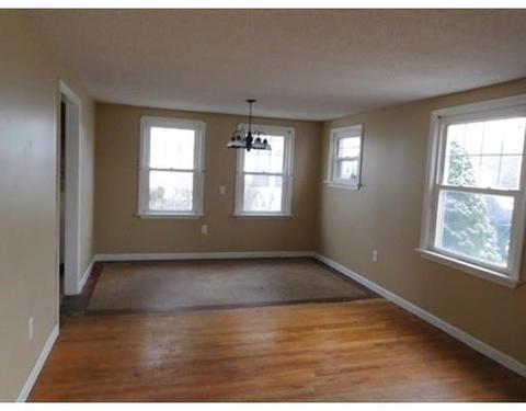 104 Catherine St, Chicopee, MA 01013 photo 7