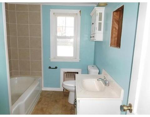 104 Catherine St, Chicopee, MA 01013 photo 8