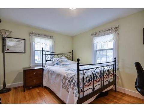 22 Thornton Rd, Needham, MA 02492 photo 12