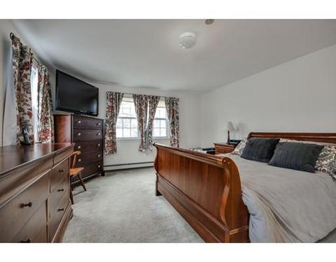 22 Thornton Rd, Needham, MA 02492 photo 9