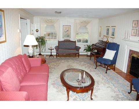 38 Cedarcrest Rd, Canton, MA 02021 photo 2