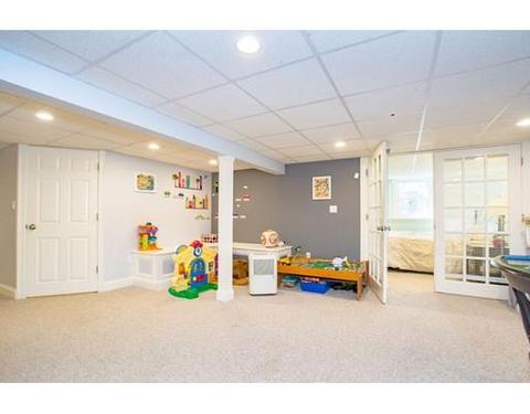 20 Surrey Ln, Needham, MA 02492 photo 21