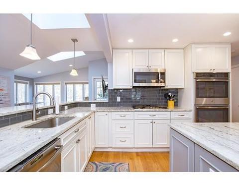 20 Surrey Ln, Needham, MA 02492 photo 9