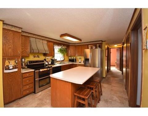 35 Driftwood Rd, Springfield, MA 01128 photo 3