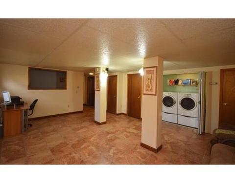35 Driftwood Rd, Springfield, MA 01128 photo 16