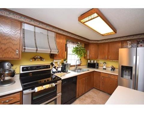 35 Driftwood Rd, Springfield, MA 01128 photo 17