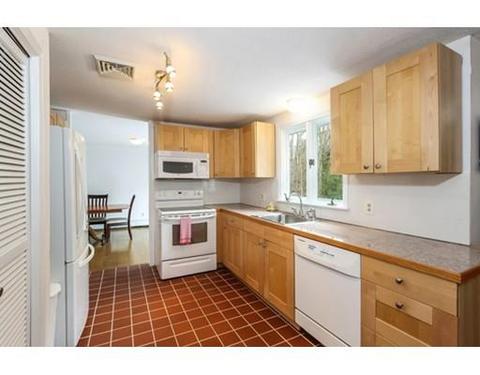 92 Lakeside Dr E, Barnstable, MA 02630 photo 10