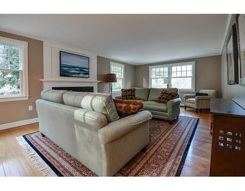 395 Charles River St, Needham, MA 02492 photo 4