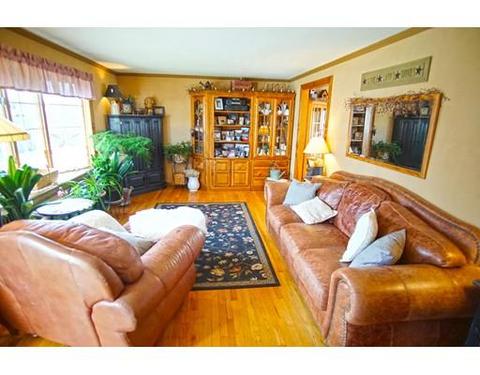 47 E Drumlin Rd, Springfield, MA 01108 photo 5